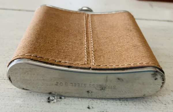 Stainless Steel flask with design - Image 7
